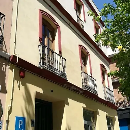 New Samay Hostel Σεβίλλη